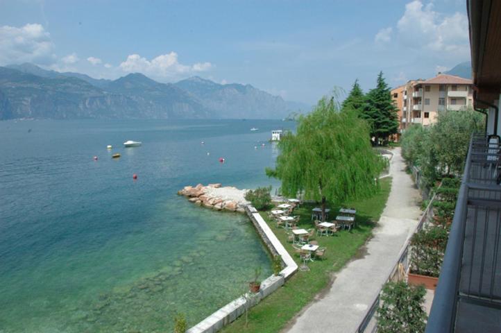 Hotel Garni Vela D'Oro Brenzone sul Garda Eksteriør bilde
